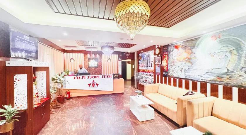 Pre in see Inn Plaza Near Sea Beach - Image 1