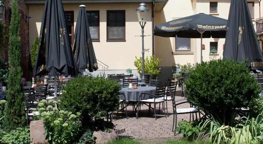 Linde Restaurant & Hotel - Image 1