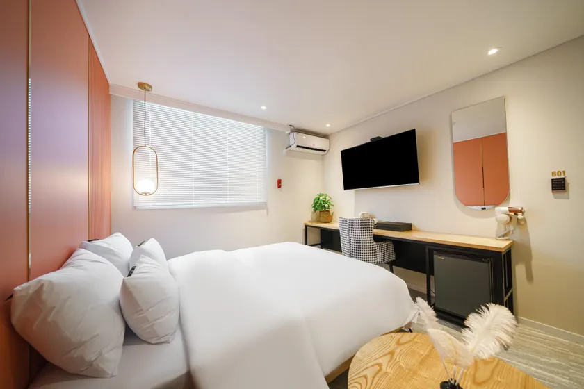 Number25Hotel Dongam Station - Image 1