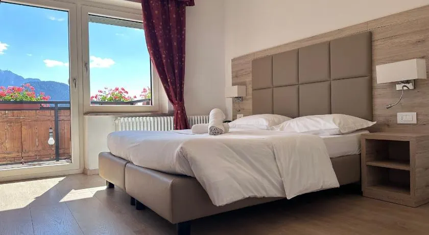Hotel Tre Pini - Image 1