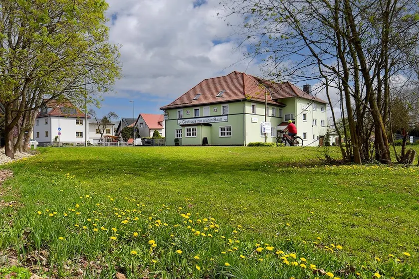 Café und Hotel Zum Grünen Baum - Image 1