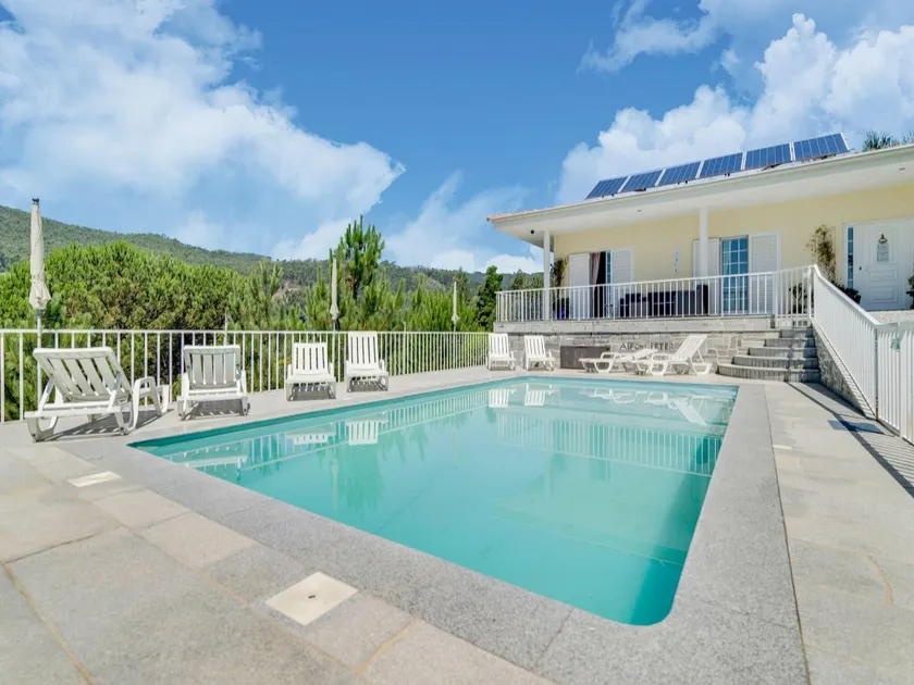 Villa with Pool near Douro Valley - Image 1
