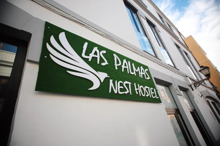 Las Palmas Nest Hostel - Image 1