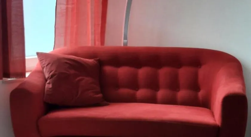 Chambre d'hôte, la rouge - Image 1