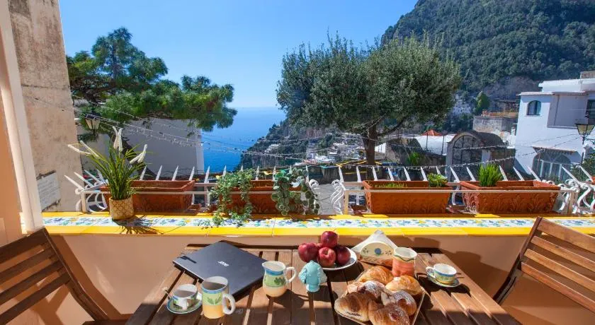 De Vivo Realty - Angolo di Paradiso Positano - Image 1