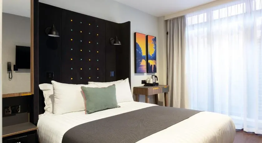 Point A Hotel Dublin Parnell Street - Image 1