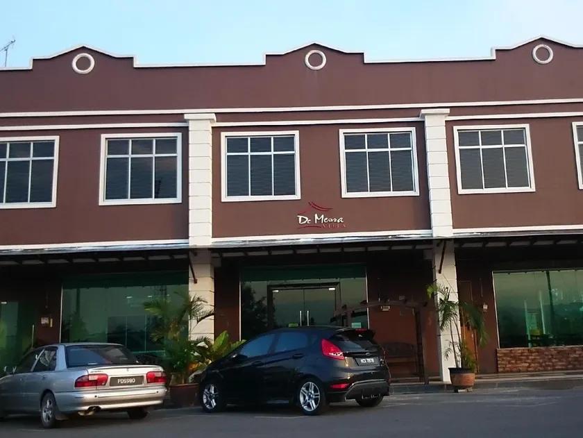 De Mesra Villa - Image 1