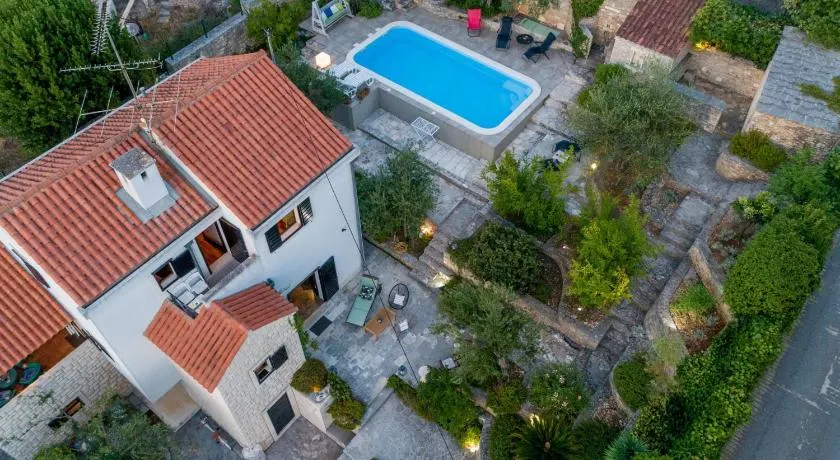 Family Villa Rošin with Garden&Pool - Image 1