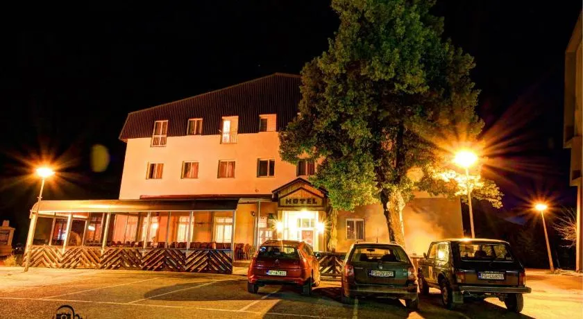 Hotel Dulovic - Image 1
