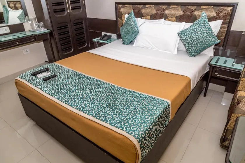 CityHome Hotel - Image 1