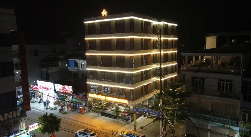Duyên Hùng Premier Hotel - Image 1