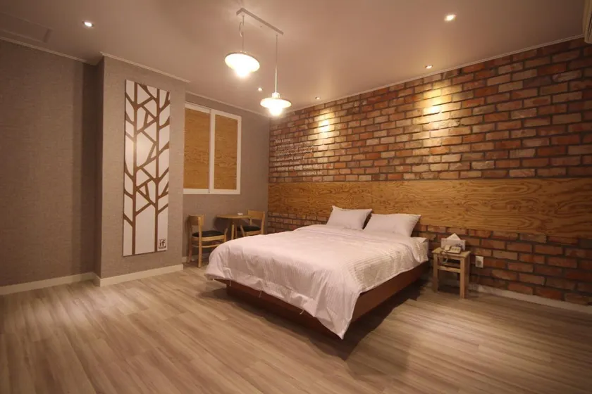 Gimhae Jangyu Check hotel - Image 1