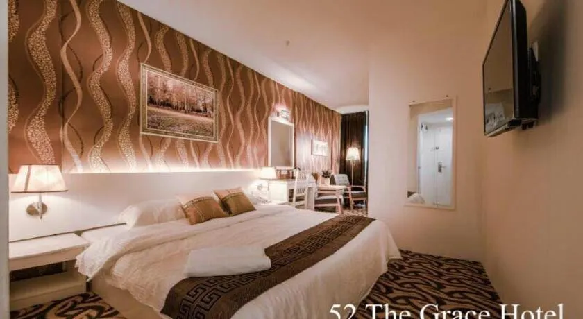 52 The Grace hotel - Image 1