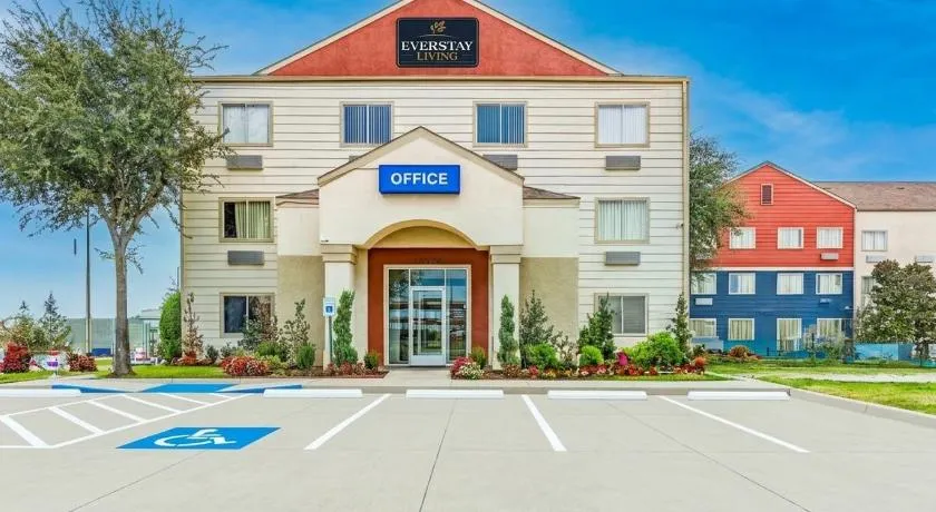 Everstay Living  - Image 1