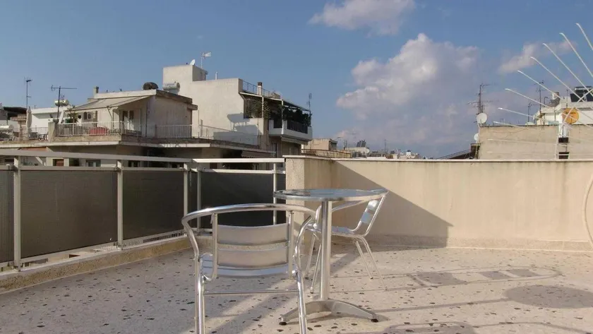 Hotel Cosmos - Image 1
