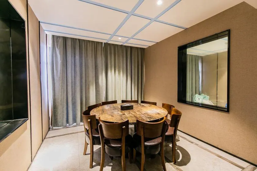 Huangsheng Boutique Hotel - Image 1