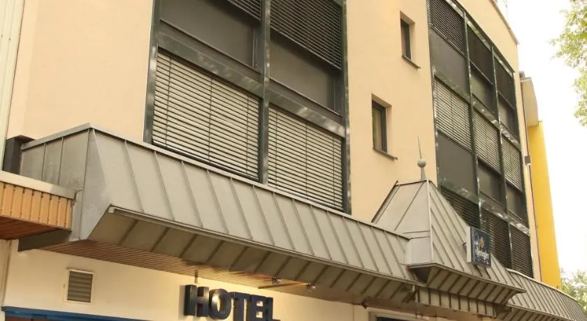 Hotel Münchner Hof - Image 1