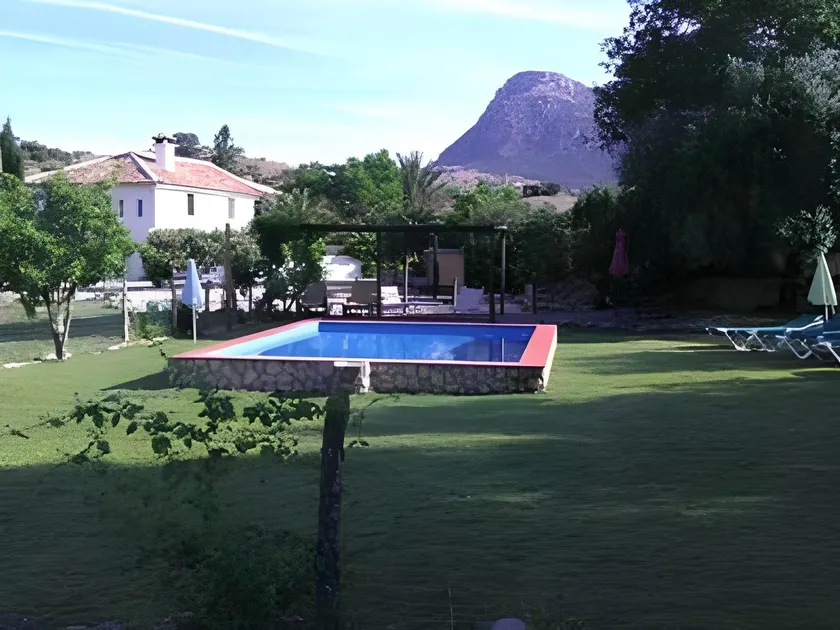 Cortijo, Grazalema, piscina, 5 Hbts con baño, AC, - Image 1