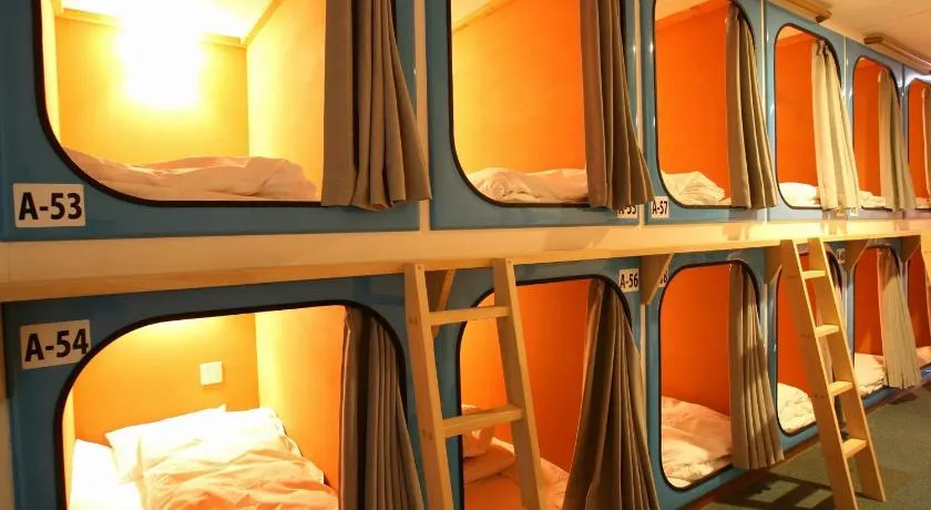 カプセルホテルグロリア - Image 1