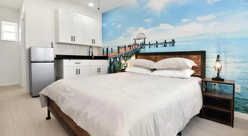 Blue Mist Motel - Room #7 - Image 1
