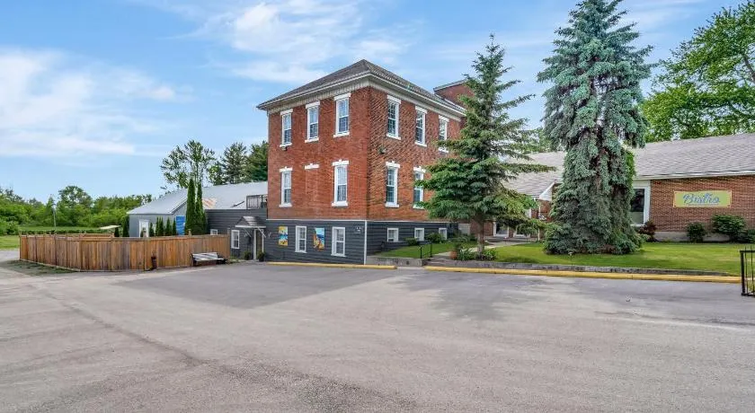 The Bloomfield Inn - Image 1
