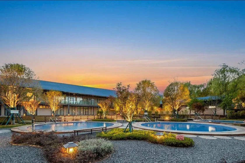 Xide Sunshine Hot Spring Hotel - Image 1