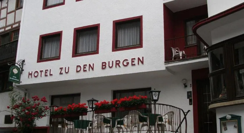Hotel zu den Burgen - Image 1