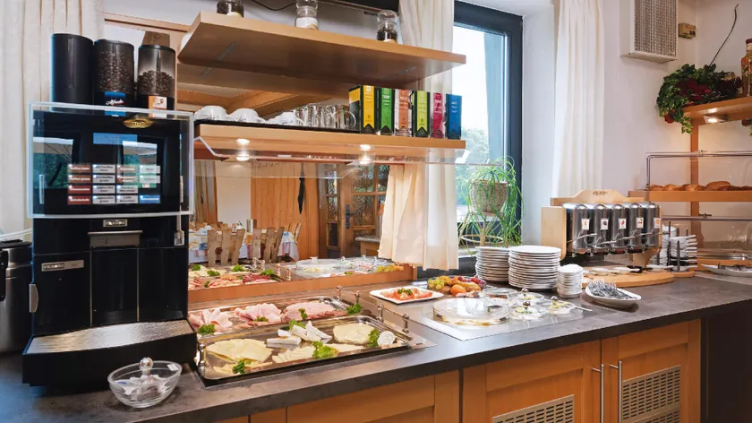 Gasthof Hotel Anker - Image 1