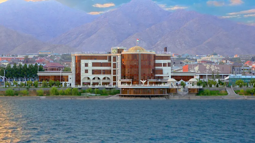 Parliament Palace Hotel - Image 1