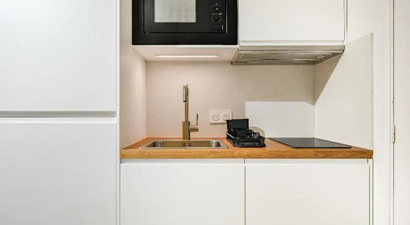 Suite privée proche La Défense et Paris - Image 1