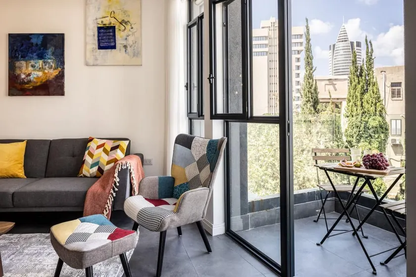 Old Charm & Modern Comfort in Haifa by SeaNRent - Image 1