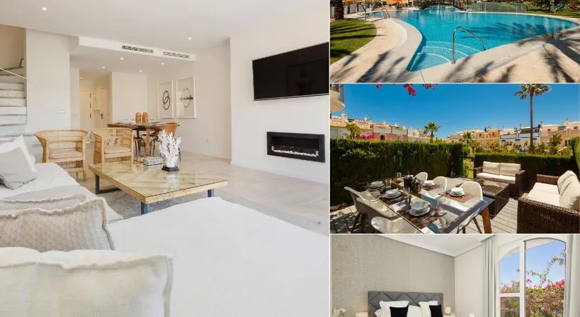Townhouse in first line beach, Bahia de Marbella, Marbella - Image 1
