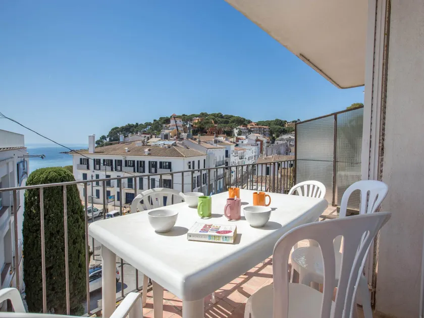 Apartment in Llafranc by the Sandy Beach - Image 1