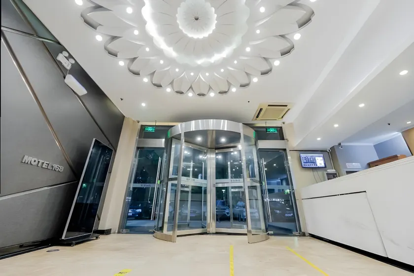 Motel Nanjing Jiangning University Town Longmian Avenue Metro Station - Image 1