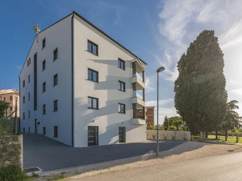 A charming apartment with balcony and sea view for 3 persons in Rovinj - Image 1