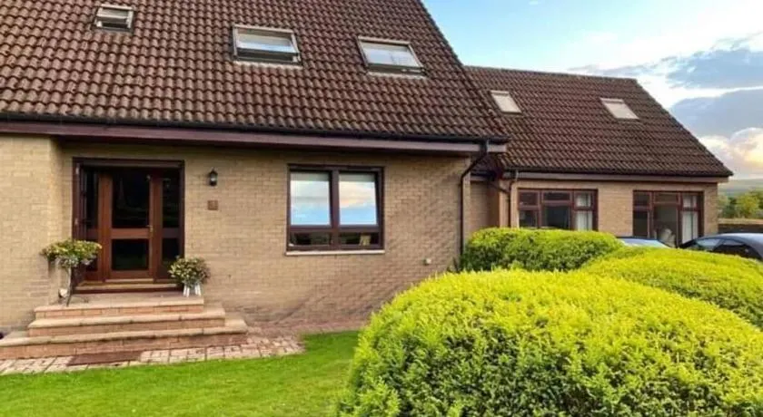 1 Bed House - Central Free Parking Wifi - Image 1