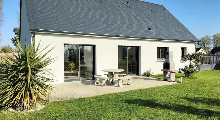 maison neuve a 1 km de la plage - Image 1