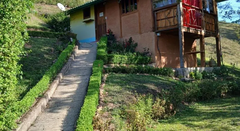 Pau a Pique Chalé - Image 1