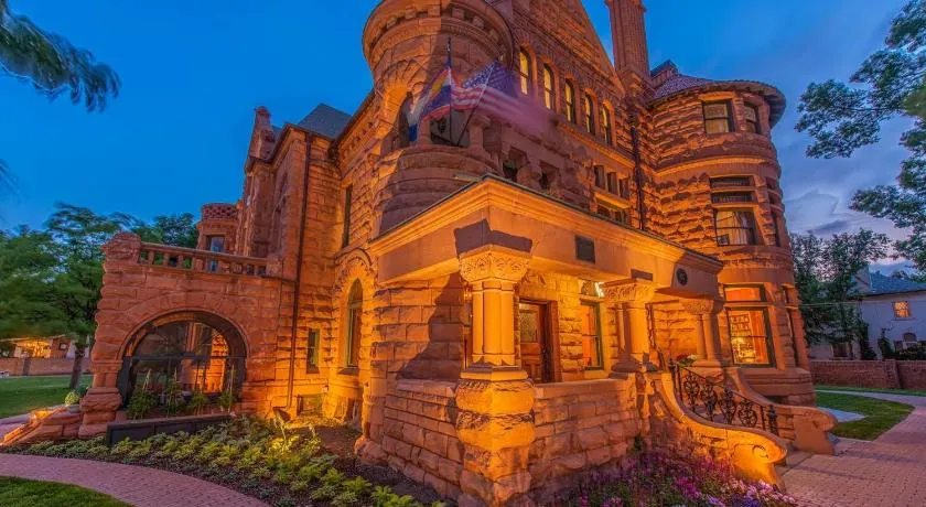 Orman Mansion - Pueblo's Most Luxurious Stay! - Image 1