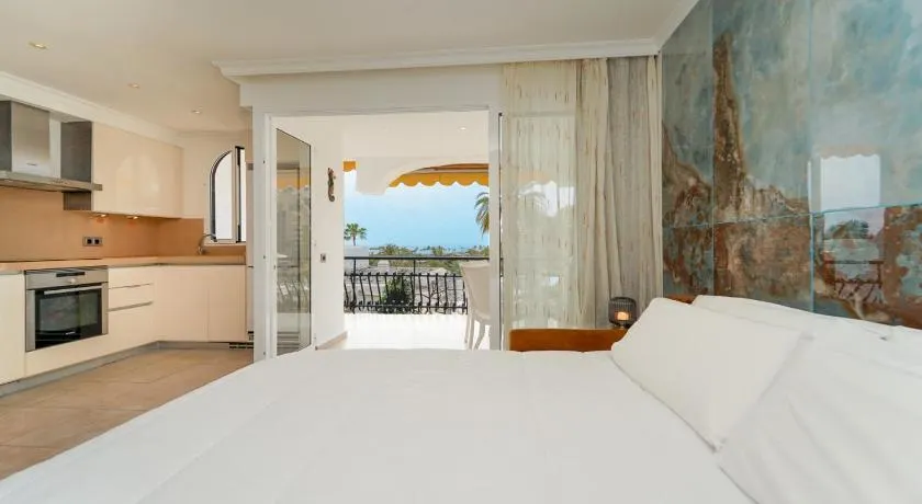 AquaMarina Luxury House by Canarias Prime Homes - Image 1