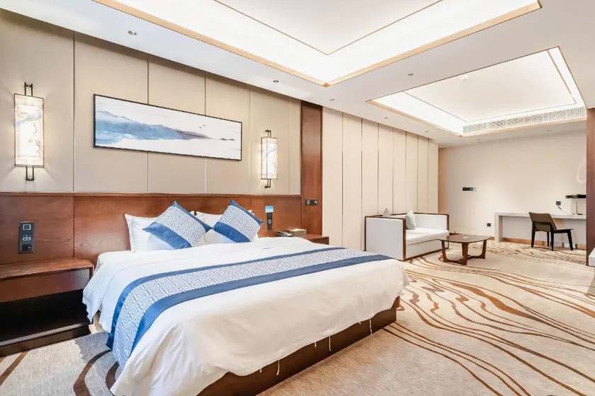 Newpinke Wuhu Hotel (Wuhan Yangtze New Area Wuhu Metro Station Branch) - Image 1
