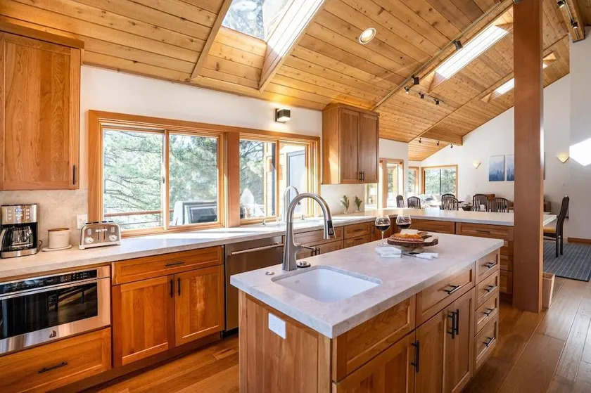 Creekside At Northstar 4 Bedroom Home by RedAwning - Image 1