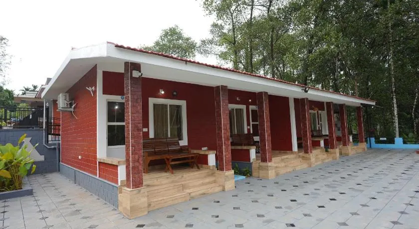 Ave Vista Resort & Hotels - Image 1