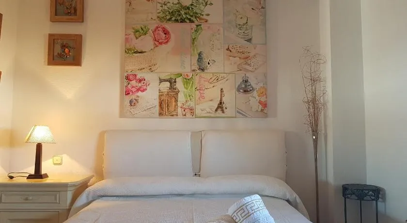 Apartamento turístico en Sevilla - Image 1