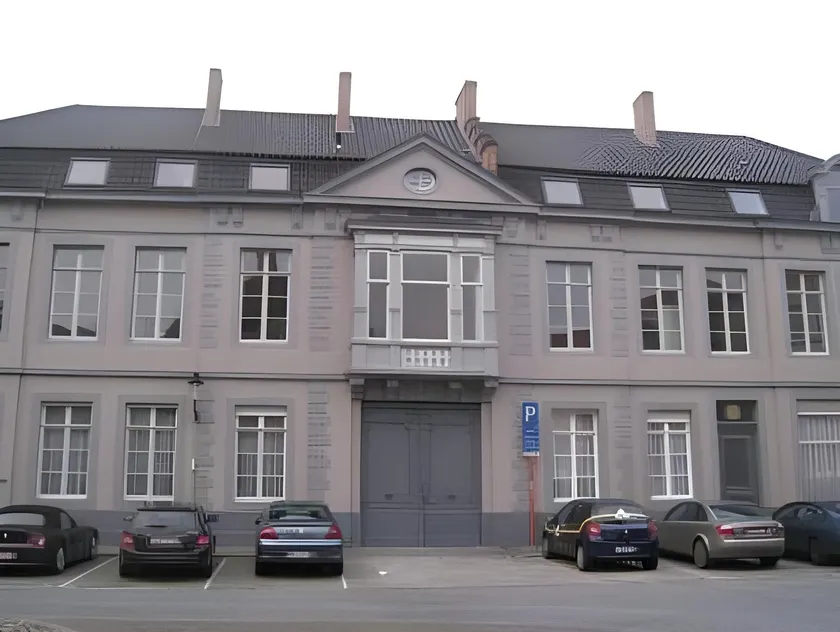 House of Bruges - Image 1