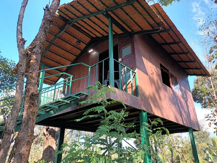 Three house - Image 1