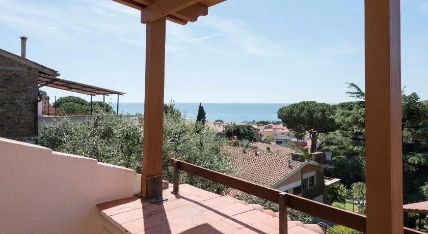 Villa con Terrazza Vista Mare - Image 1