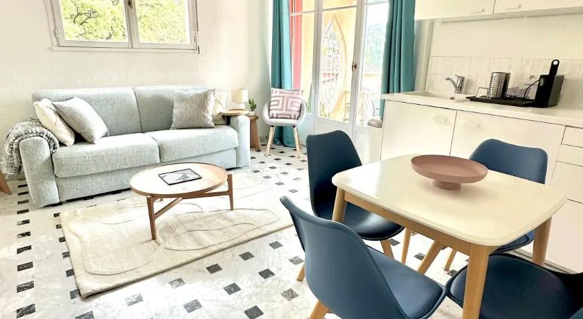 Superbe 4 couchages avec terrasse - Clim - 50m de la mer - Image 1