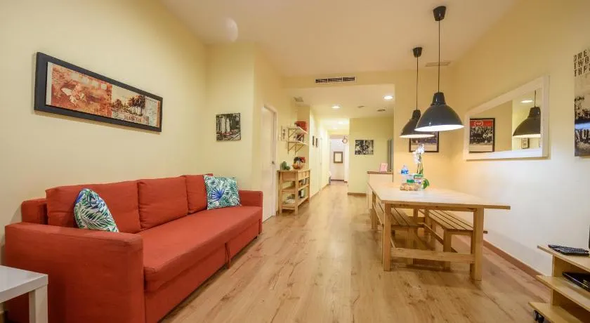 Appartement chic et spacieux pour les familles | Parking WIFI 15m Ramblas à distance de marche - Image 1