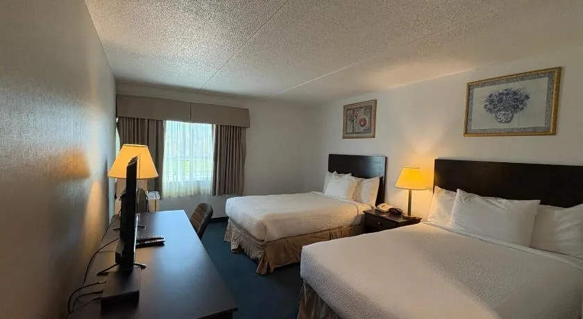 Portage La Prairie Inn - Image 1